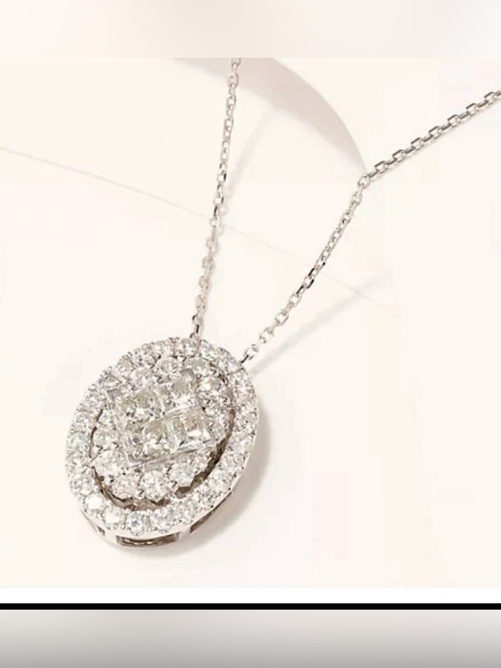 14k Princess and Round shaped Natural Diamonds Cluster Necklace